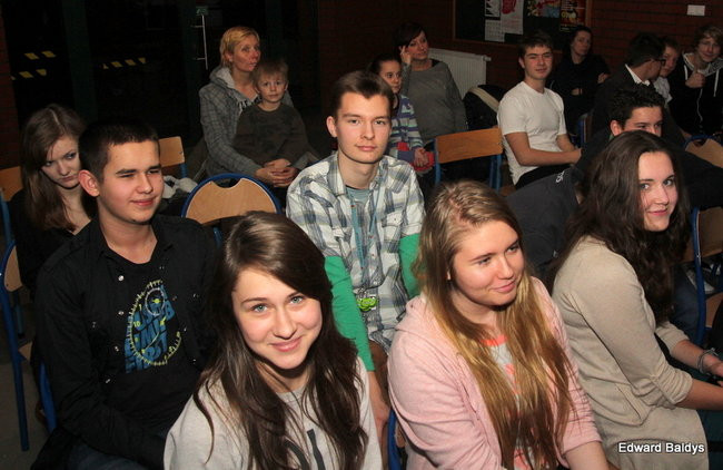 Świąteczna gala w Gimnazjum 9 (zdjęcia)
