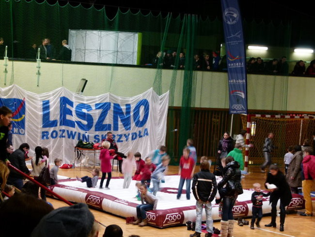 Mikołaj niebieski jak leszczyńskie Byki (zdjęcia)