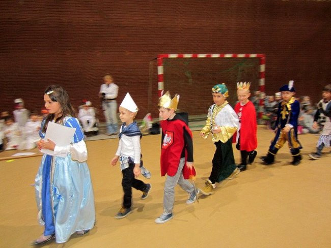 Baśniowa Integracja w SP 13 (zdjęcia)