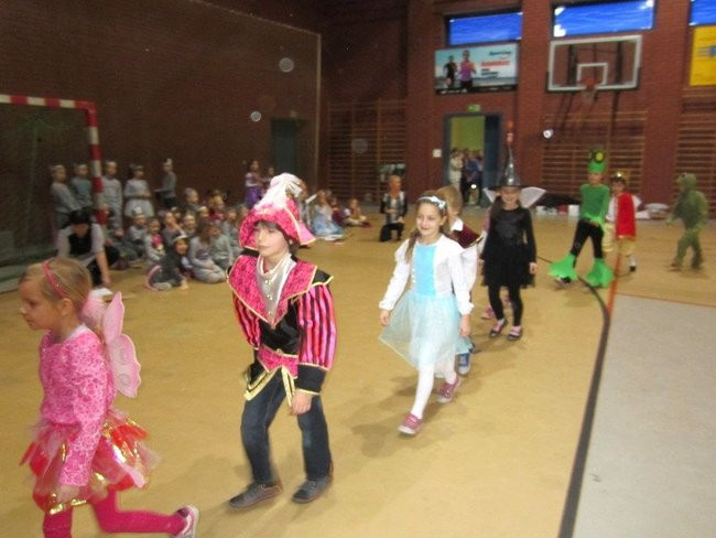 Baśniowa Integracja w SP 13 (zdjęcia)