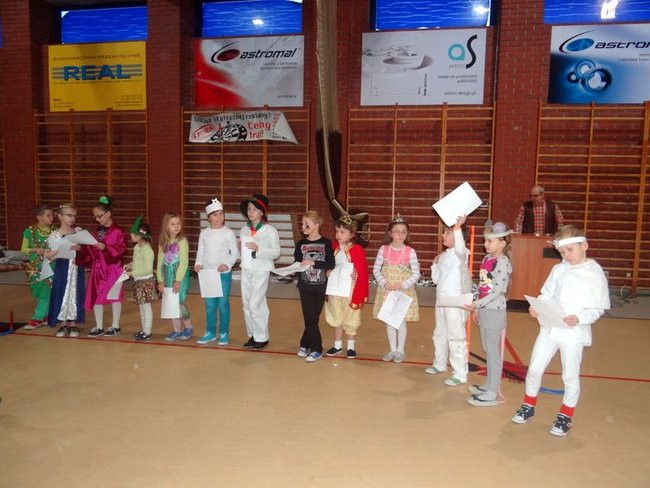 Baśniowa Integracja w SP 13 (zdjęcia)