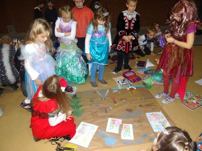 Baśniowa Integracja w SP 13 (zdjęcia)