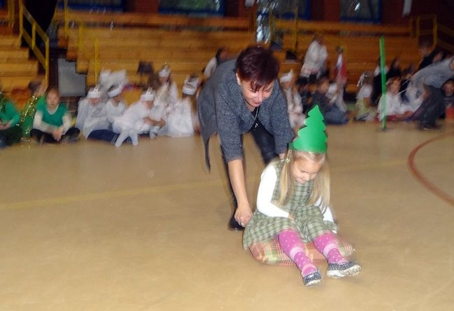 Baśniowa Integracja w SP 13 (zdjęcia)