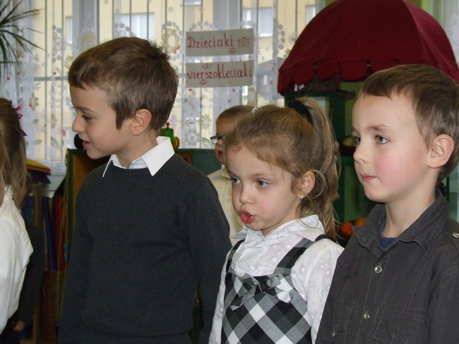 Dzieciaki wierszokleciaki (zdjęcia)