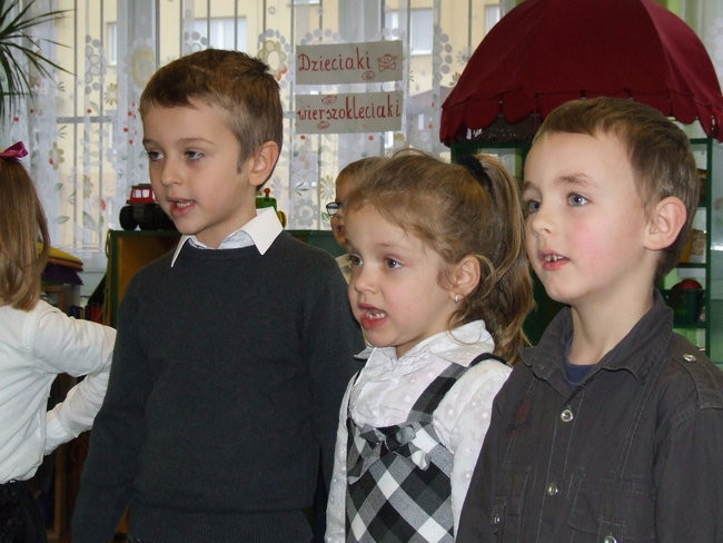 Dzieciaki wierszokleciaki (zdjęcia)