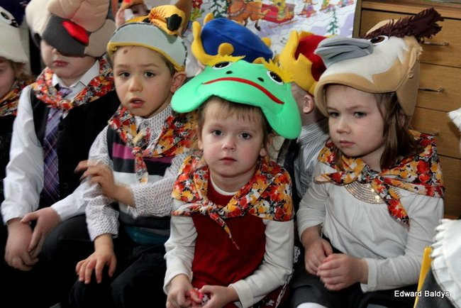 Gwiazdor u przedszkolaków w Osiecznej (zdjęcia)