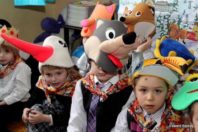 Gwiazdor u przedszkolaków w Osiecznej (zdjęcia)