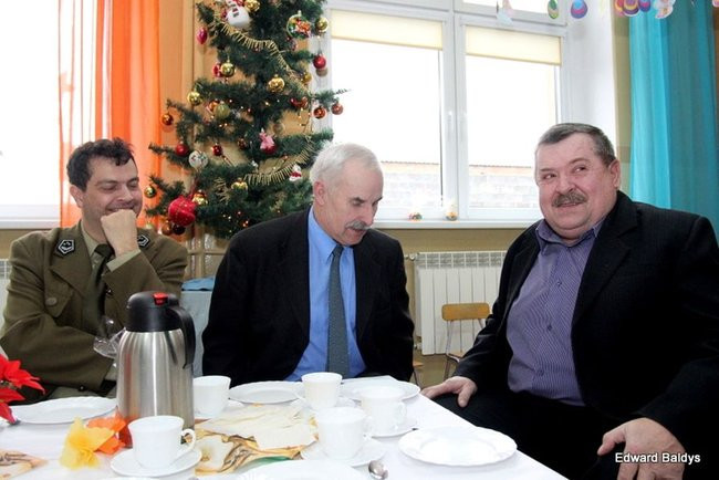 Gwiazdor u przedszkolaków w Osiecznej (zdjęcia)