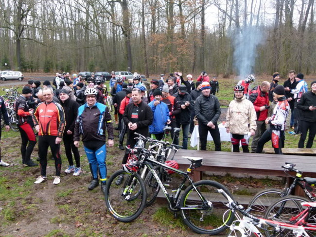 Sportowy opłatek w Karczmie Borowej (zdjęcia)