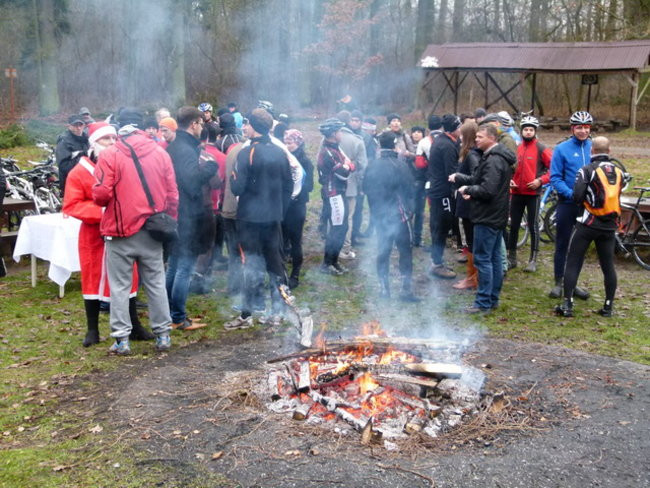 Sportowy opłatek w Karczmie Borowej (zdjęcia)