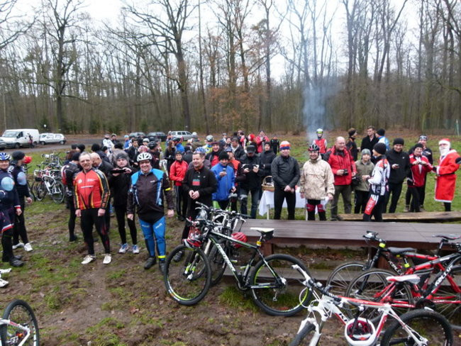 Sportowy opłatek w Karczmie Borowej (zdjęcia)