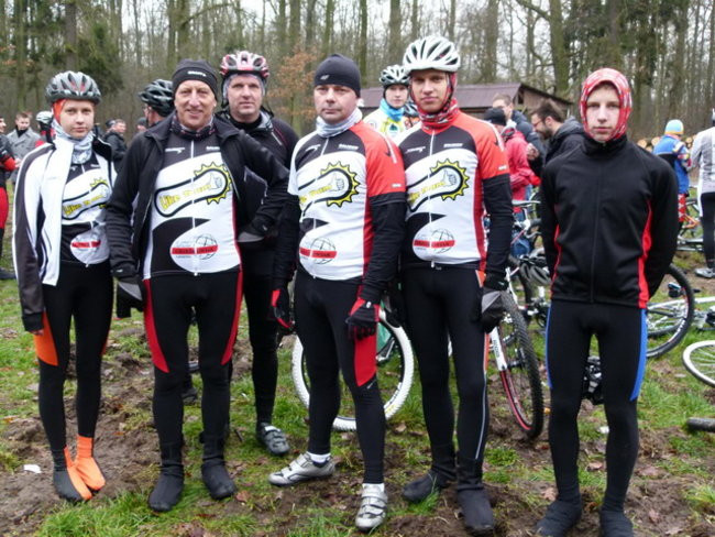 Sportowy opłatek w Karczmie Borowej (zdjęcia)