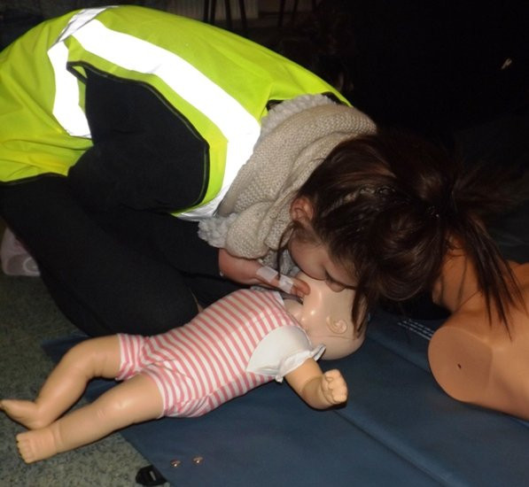 Młodzież z PCK na biwaku (zdjęcia)