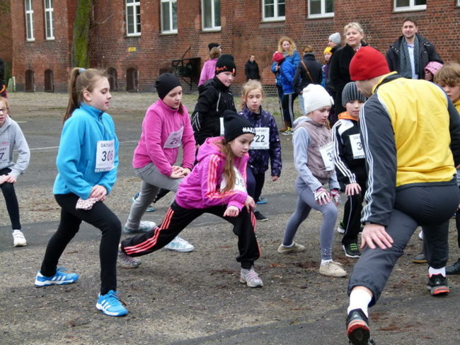 Trzystu sylwestrowych biegaczy ( zdjęcia)