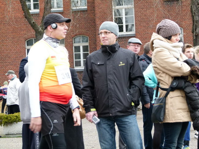 Trzystu sylwestrowych biegaczy ( zdjęcia)