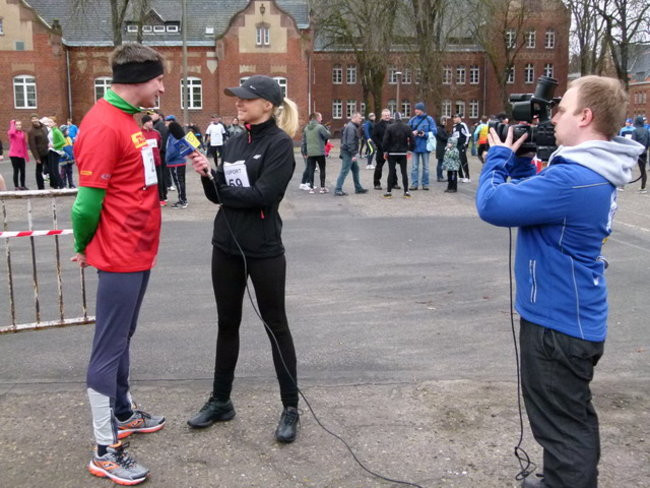 Trzystu sylwestrowych biegaczy ( zdjęcia)