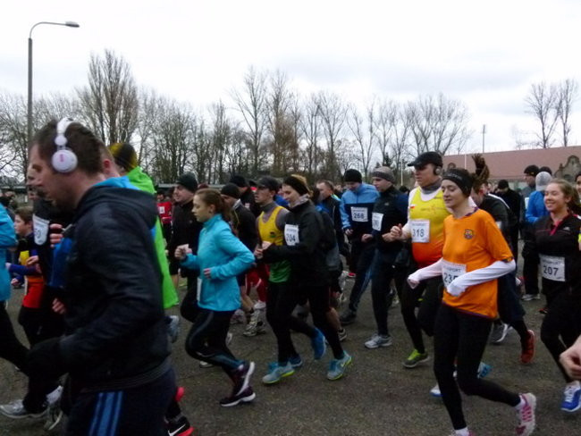 Trzystu sylwestrowych biegaczy ( zdjęcia)
