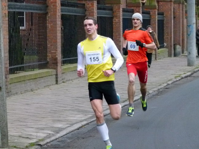 Trzystu sylwestrowych biegaczy ( zdjęcia)