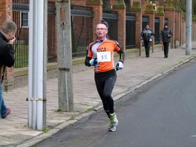 Trzystu sylwestrowych biegaczy ( zdjęcia)