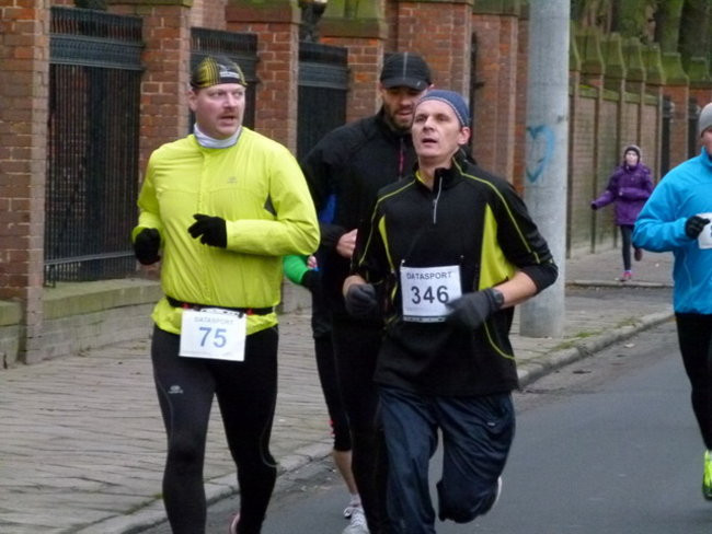 Trzystu sylwestrowych biegaczy ( zdjęcia)