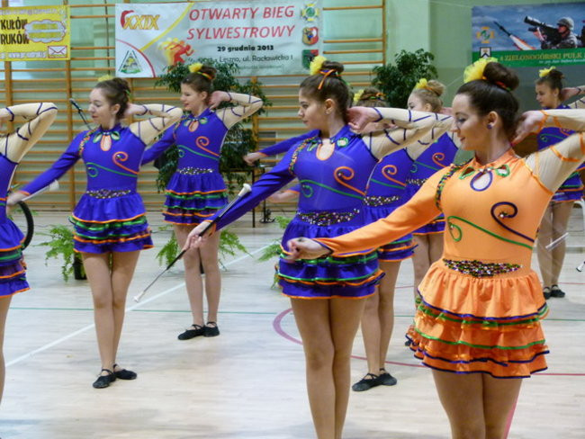 Trzystu sylwestrowych biegaczy ( zdjęcia)