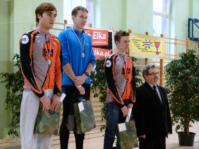 Trzystu sylwestrowych biegaczy ( zdjęcia)