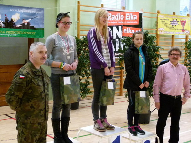 Trzystu sylwestrowych biegaczy ( zdjęcia)