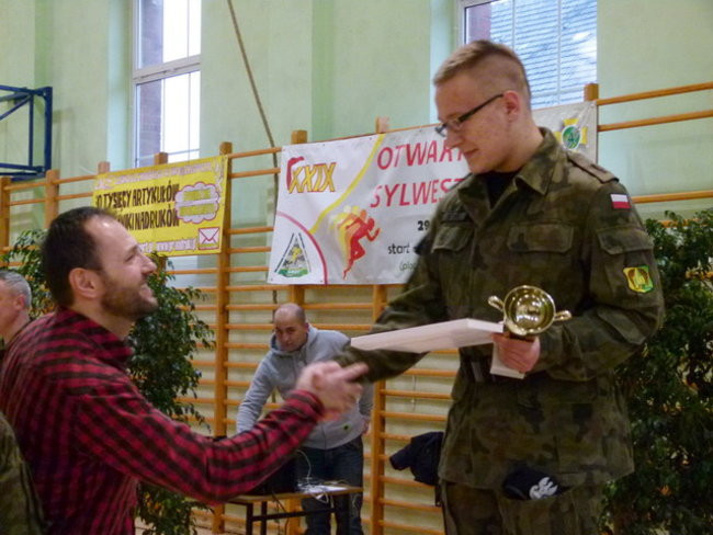 Trzystu sylwestrowych biegaczy ( zdjęcia)