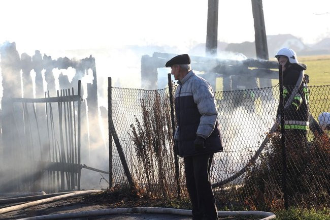 Pożar w Wilkowicach (zdjęcia)