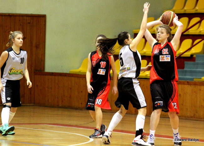 Tęczowe wygrywają (zdjęcia)