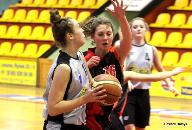 Tęczowe wygrywają (zdjęcia)