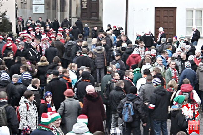 Kibice Unii Leszno na pielgrzymce w Częstochowie (zdjęcia i film)