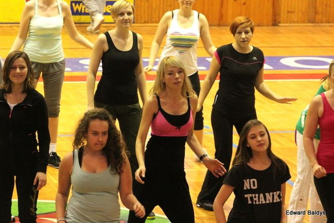 Przez trzy godziny tańczyli Zumbe (zdjęcia)
