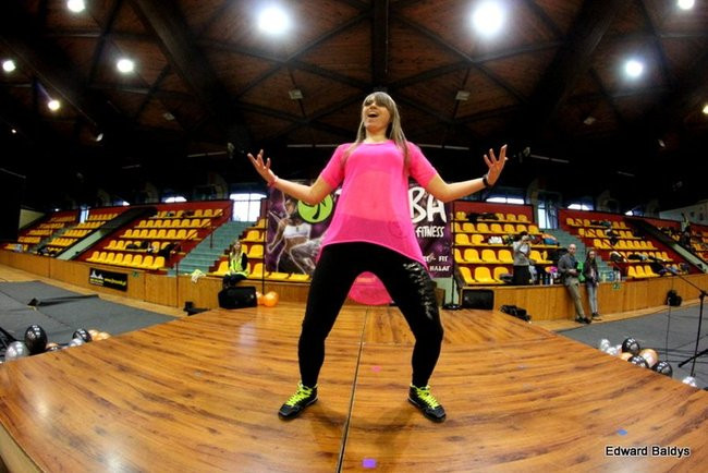 Przez trzy godziny tańczyli Zumbe (zdjęcia)