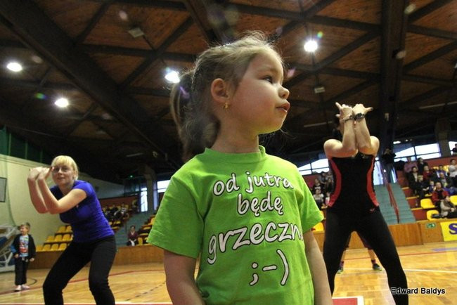 Przez trzy godziny tańczyli Zumbe (zdjęcia)