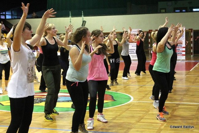 Przez trzy godziny tańczyli Zumbe (zdjęcia)