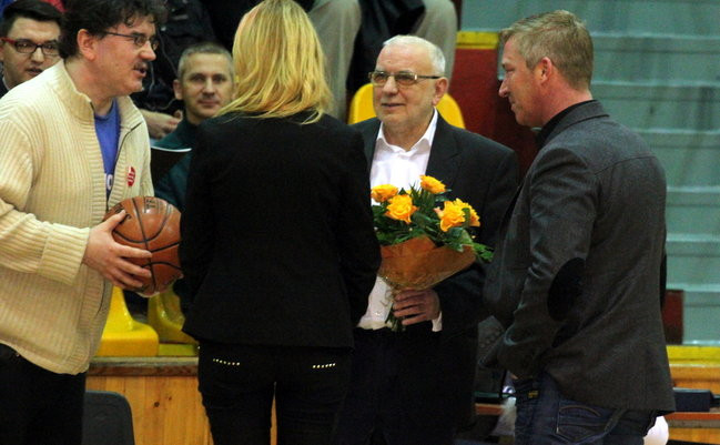 Z nowym sponsorem (zdjęcia)