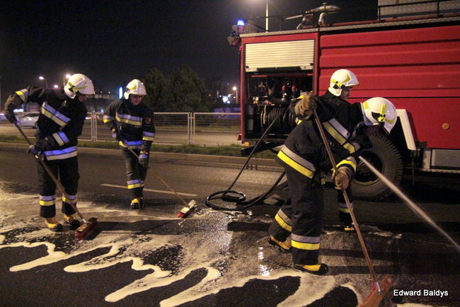 Mydło na jezdni (zdjęcia)