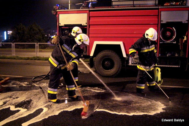 Mydło na jezdni (zdjęcia)