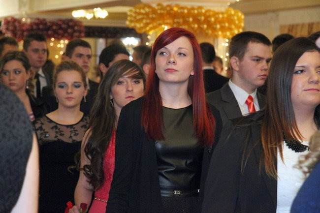 Sezon studniówkowy rozpoczęty (zdjęcia)