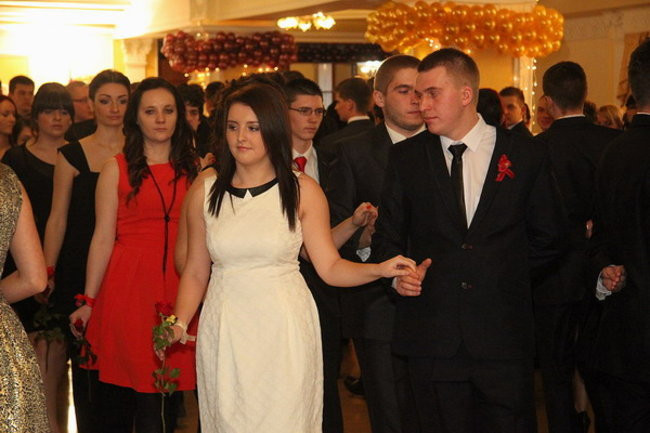 Sezon studniówkowy rozpoczęty (zdjęcia)