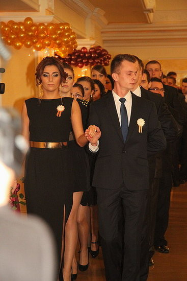 Sezon studniówkowy rozpoczęty (zdjęcia)