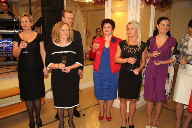 Sezon studniówkowy rozpoczęty (zdjęcia)