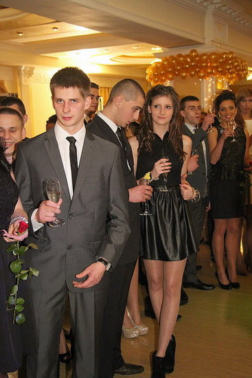 Sezon studniówkowy rozpoczęty (zdjęcia)