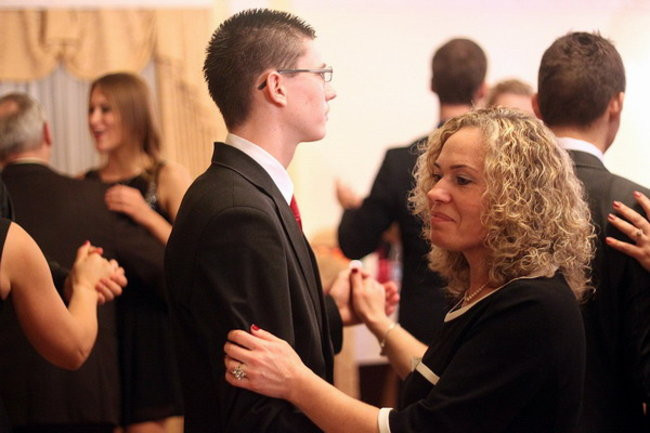 Sezon studniówkowy rozpoczęty (zdjęcia)