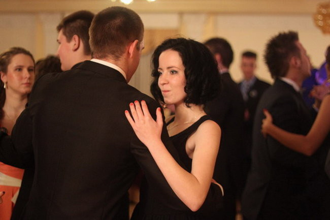 Sezon studniówkowy rozpoczęty (zdjęcia)