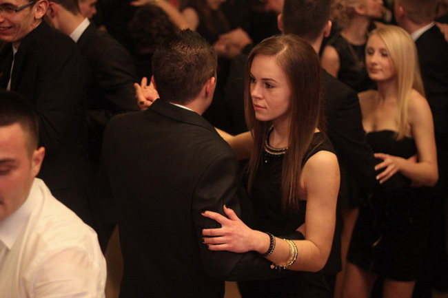 Sezon studniówkowy rozpoczęty (zdjęcia)