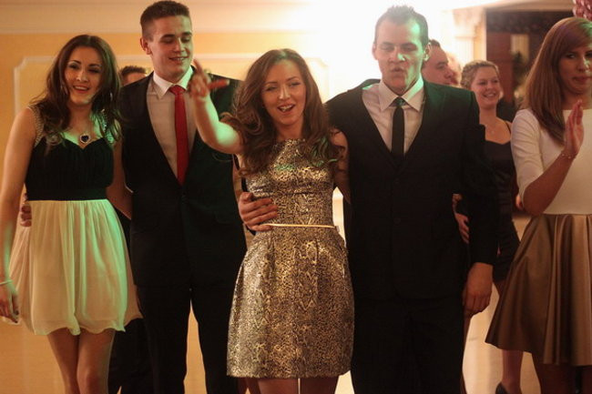 Sezon studniówkowy rozpoczęty (zdjęcia)