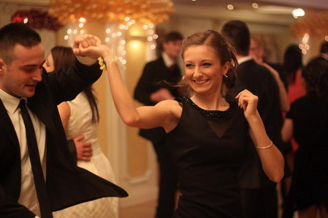 Sezon studniówkowy rozpoczęty (zdjęcia)