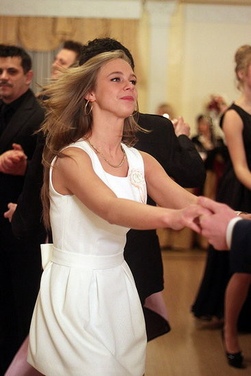 Sezon studniówkowy rozpoczęty (zdjęcia)